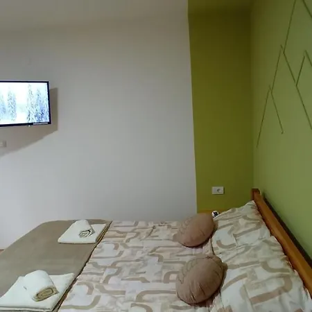 Kovacinalux Apartment *