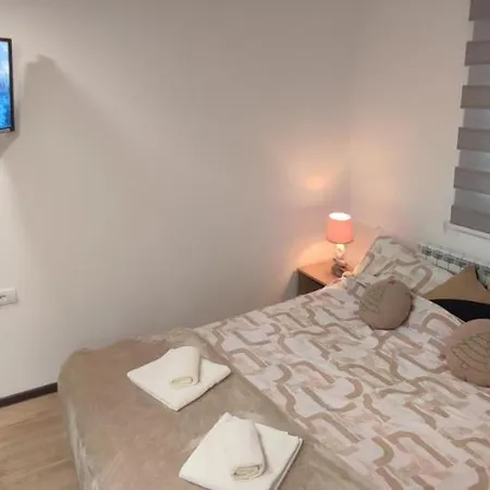 Kovacinalux Apartment Pale
